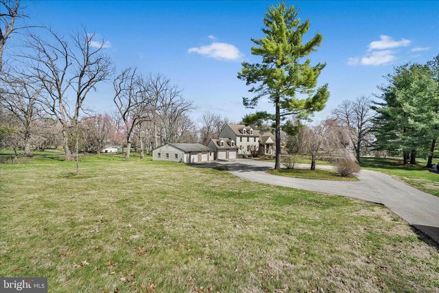 378 S WARNER RD, Wayne, PA 19087