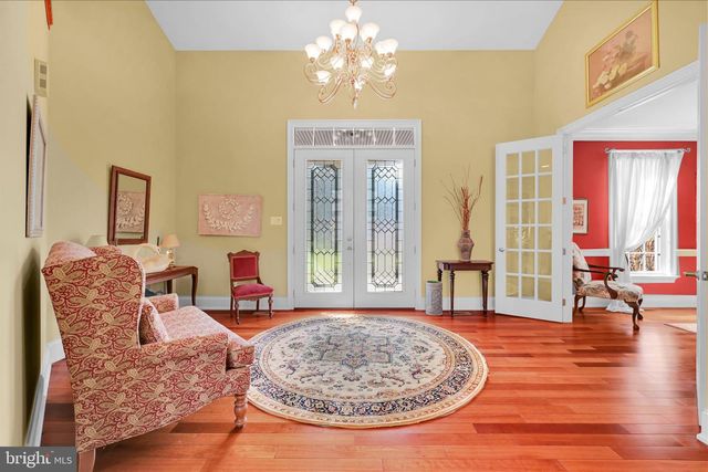 378 S WARNER RD, Wayne, PA 19087