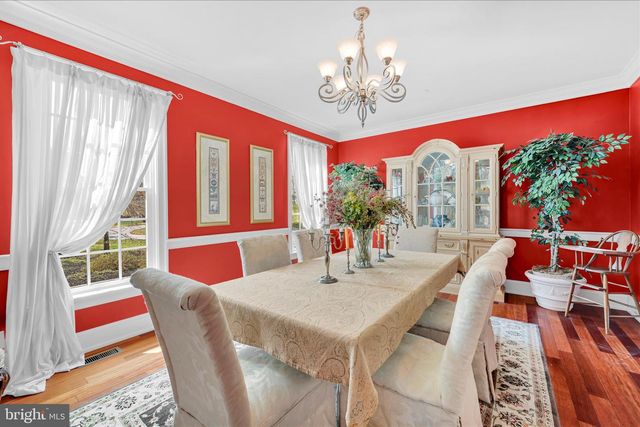 378 S WARNER RD, Wayne, PA 19087