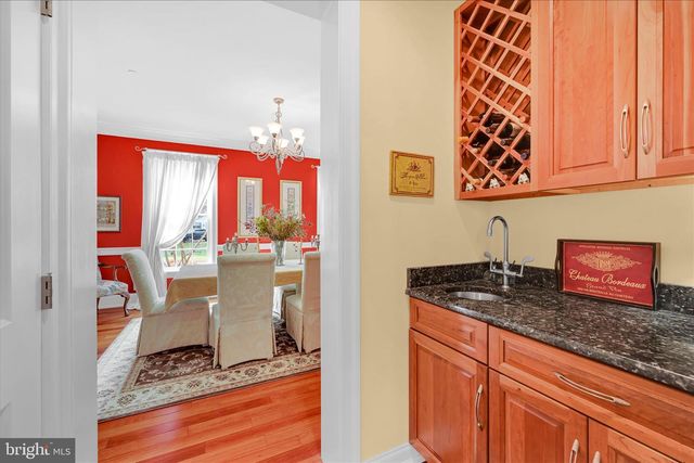 378 S WARNER RD, Wayne, PA 19087