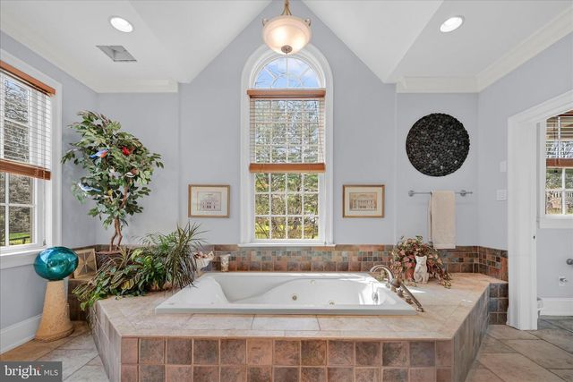 378 S WARNER RD, Wayne, PA 19087