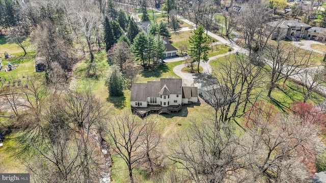378 S WARNER RD, Wayne, PA 19087