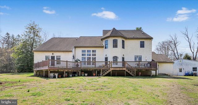 378 S WARNER RD, Wayne, PA 19087