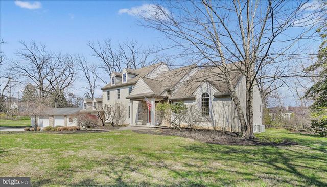 378 S WARNER RD, Wayne, PA 19087