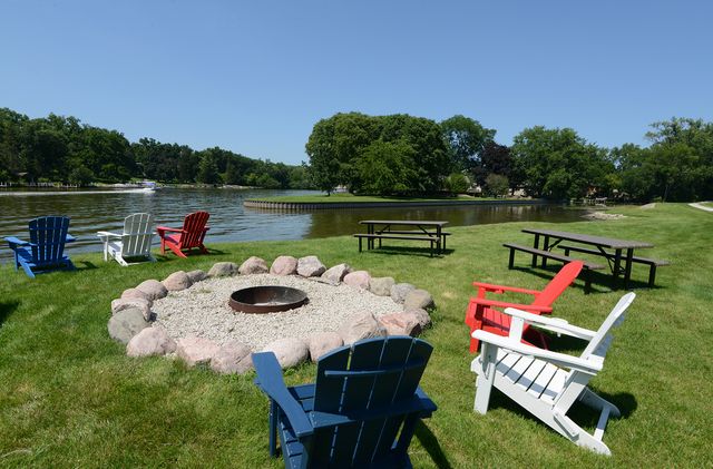 9925 Amanda Lane, Algonquin, IL 60102