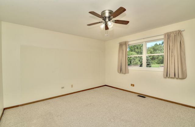 9925 Amanda Lane, Algonquin, IL 60102