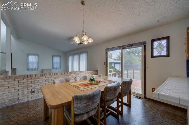 14 Crested Hill Court, Pueblo, CO 81008