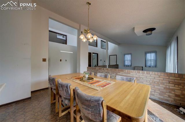 14 Crested Hill Court, Pueblo, CO 81008