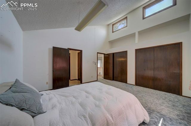 14 Crested Hill Court, Pueblo, CO 81008