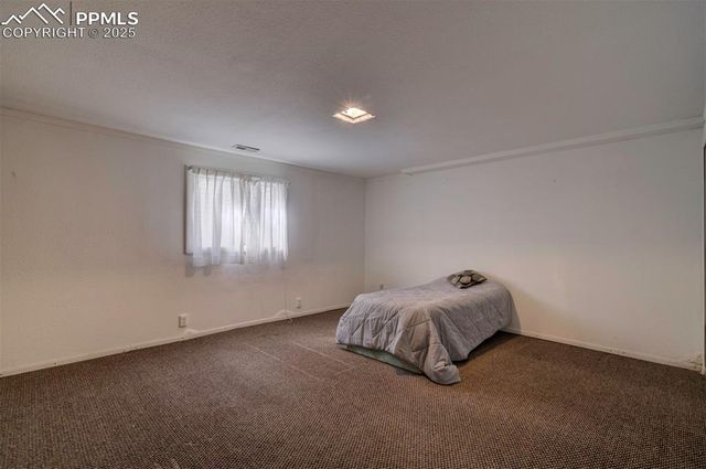 14 Crested Hill Court, Pueblo, CO 81008