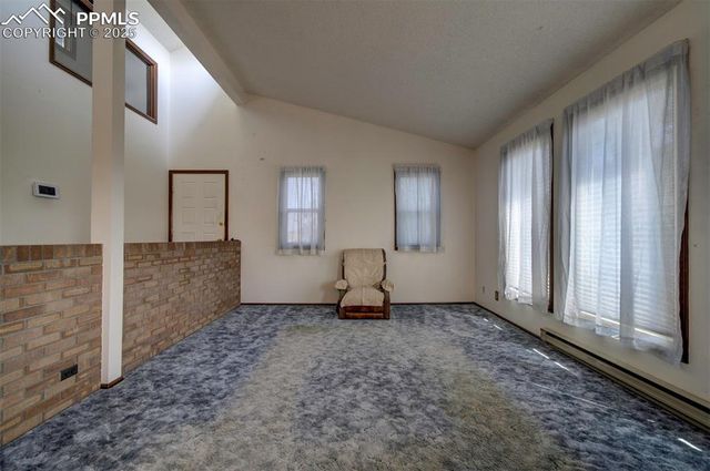 14 Crested Hill Court, Pueblo, CO 81008