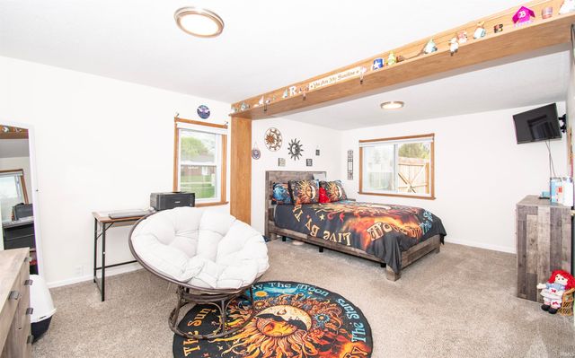 406 N Oak Street, Kendallville, IN 46755