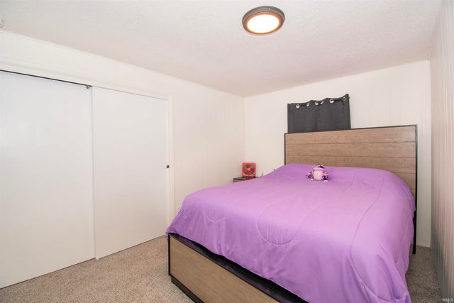 406 N Oak Street, Kendallville, IN 46755
