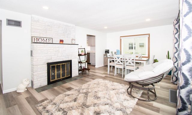 406 N Oak Street, Kendallville, IN 46755