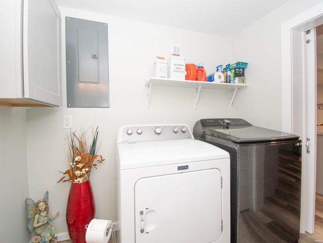 406 N Oak Street, Kendallville, IN 46755
