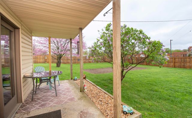 406 N Oak Street, Kendallville, IN 46755