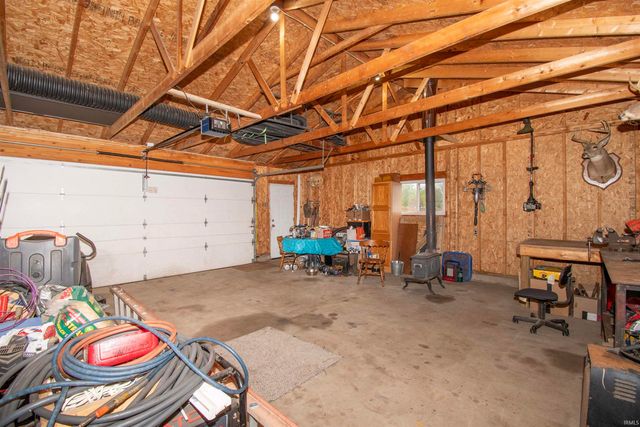 406 N Oak Street, Kendallville, IN 46755