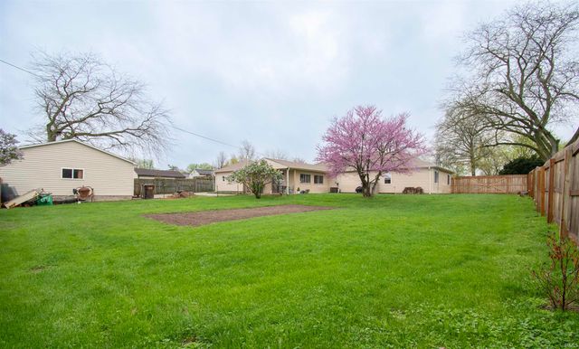 406 N Oak Street, Kendallville, IN 46755