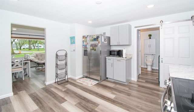 406 N Oak Street, Kendallville, IN 46755