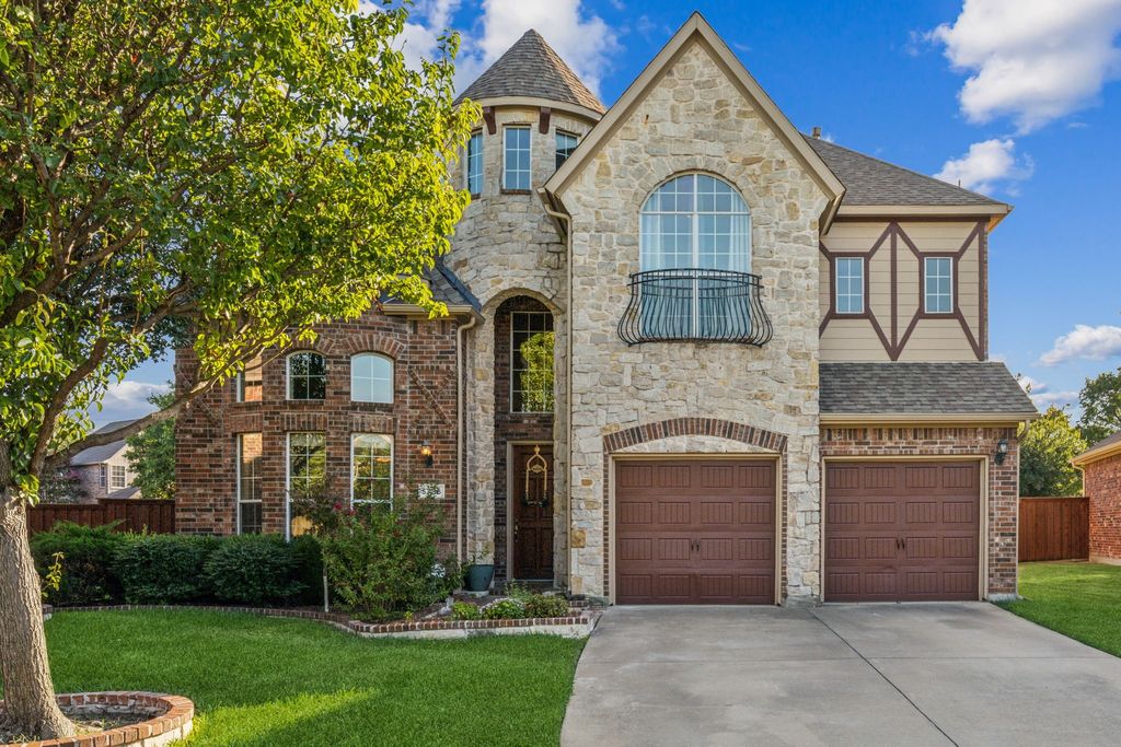 5736 New Castle Drive, Richardson, TX 75082