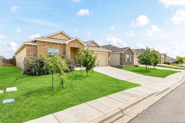 2708 CORAL VLY, Seguin, TX 78155