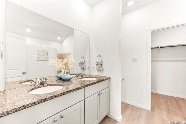 2708 CORAL VLY, Seguin, TX 78155