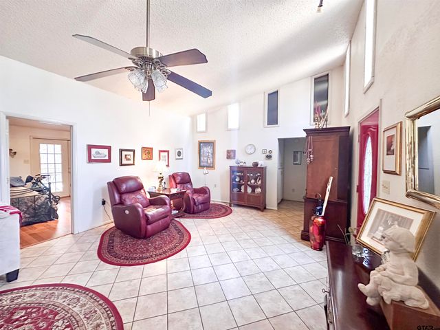 6791 Valley View Dr., Frankston, TX 75763