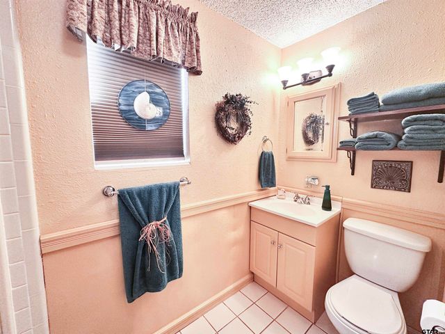 6791 Valley View Dr., Frankston, TX 75763