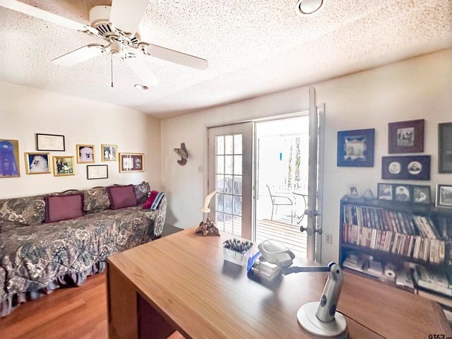 6791 Valley View Dr., Frankston, TX 75763