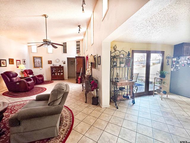 6791 Valley View Dr., Frankston, TX 75763