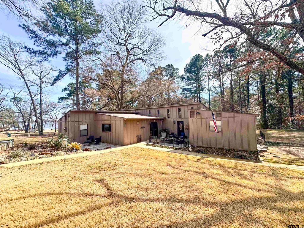 6791 Valley View Dr., Frankston, TX 75763