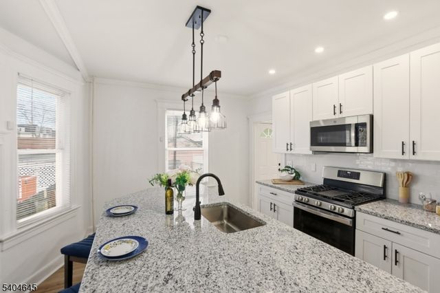 207 Brighton Ave, East Orange City, NJ 07017