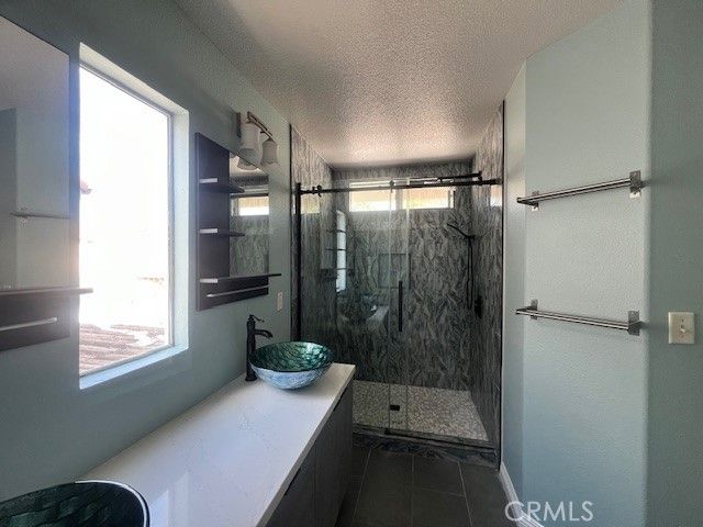 927 W Paramount, Azusa, CA 91702