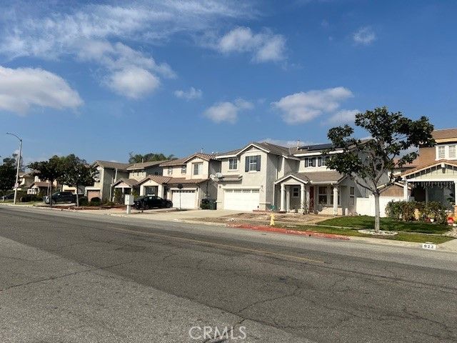 927 W Paramount, Azusa, CA 91702