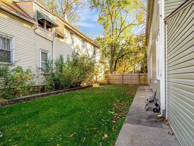 2718 Union Street, Blue Island, IL 60406