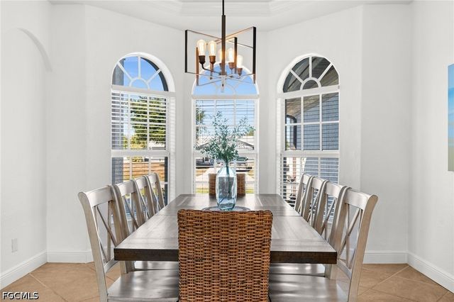 3041 SW 11th PL, Cape Coral, FL 33914