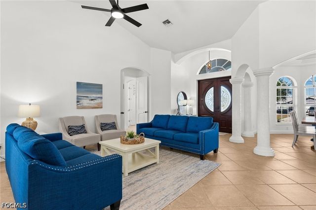 3041 SW 11th PL, Cape Coral, FL 33914