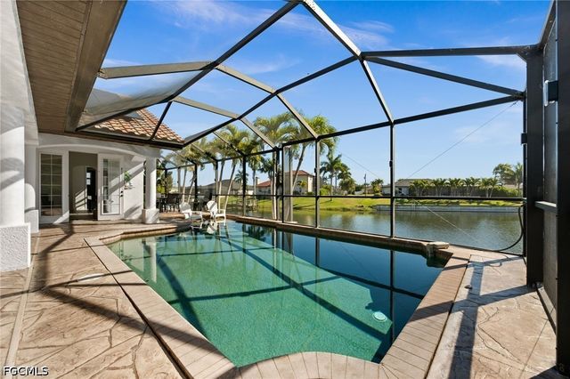 3041 SW 11th PL, Cape Coral, FL 33914