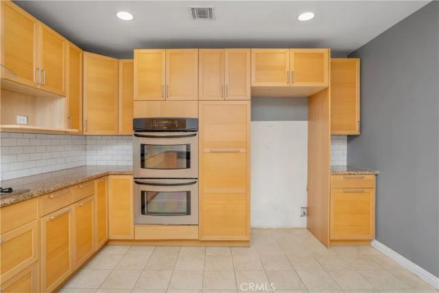 1420 N Frederic, Burbank, CA 91505