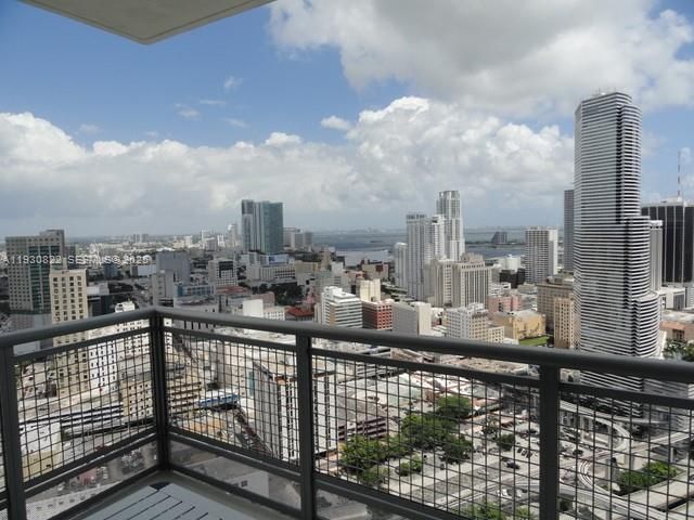 350 S Miami Ave 3907, Miami, FL 33130