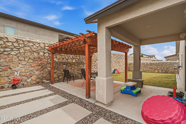 7412 SCARLET OAK Place, Canutillo, TX 79835