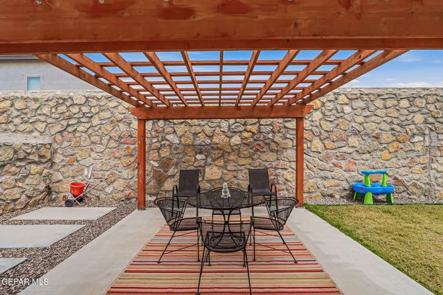 7412 SCARLET OAK Place, Canutillo, TX 79835