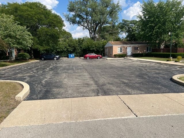 129 E Vallette Street, Elmhurst, IL 60126
