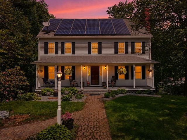 7 Hartwell Rd, Oxford, MA 01537