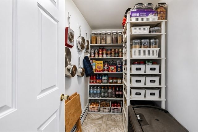 7 Hartwell Rd, Oxford, MA 01537