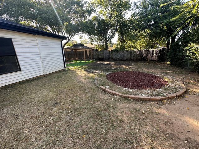 3905 Dakota Trail, Lake Worth, TX 76135