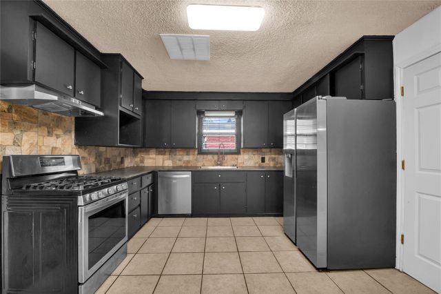 3905 Dakota Trail, Lake Worth, TX 76135