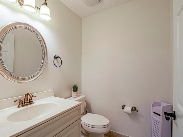 4949 N Highway A1a 142, Fort Pierce, FL 34949