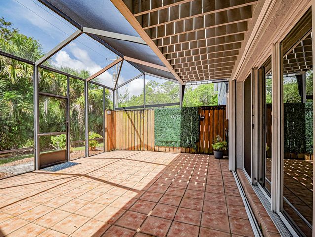4949 N Highway A1a 142, Fort Pierce, FL 34949