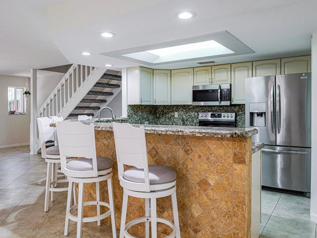 4949 N Highway A1a 142, Fort Pierce, FL 34949